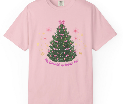 LET US ADORE HIM WOMENS CHRISTMAS TEE